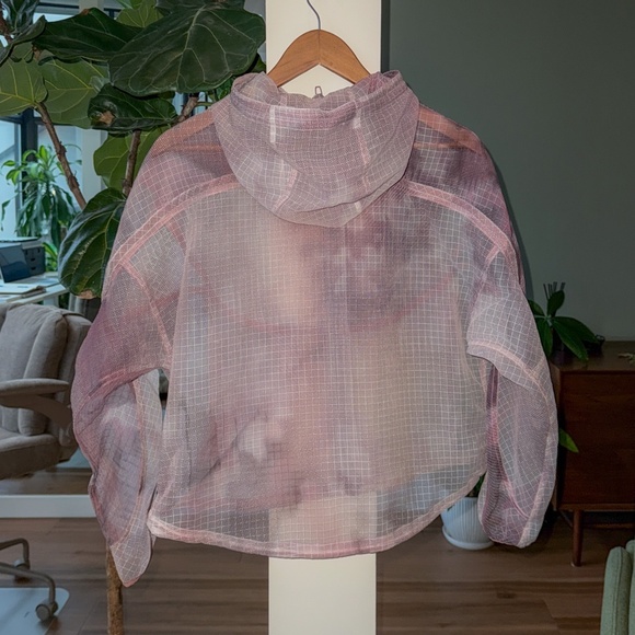 Lululemon Team Canada jacket - Picture 3 of 3